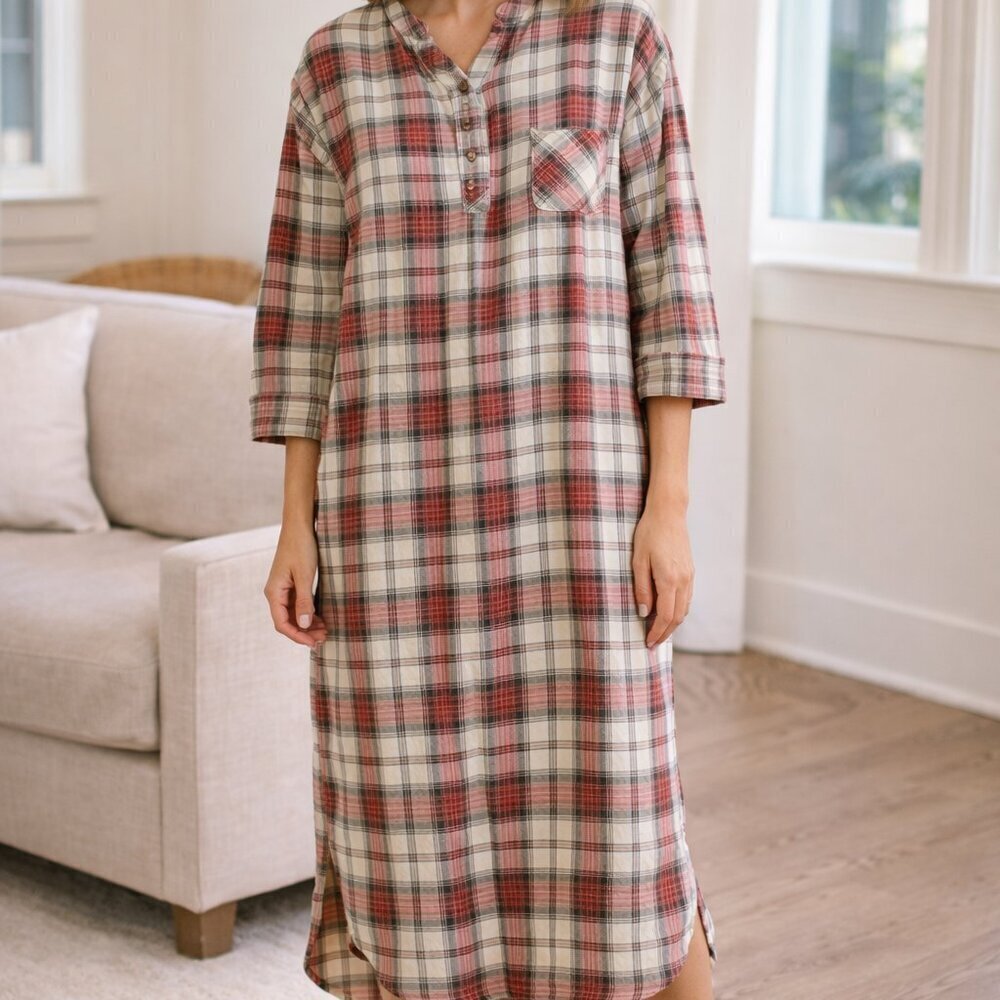 Oscar De La Renta Loungewear nightgown Red Plaid See Measurements